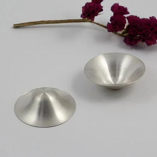 coupelle-argent-allaitement-une-paire-presentation